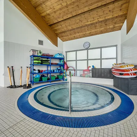 Jubilee First-floor Double Bedroom * Penrith
